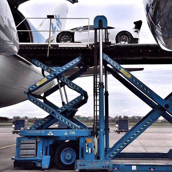 Smart airport mobility